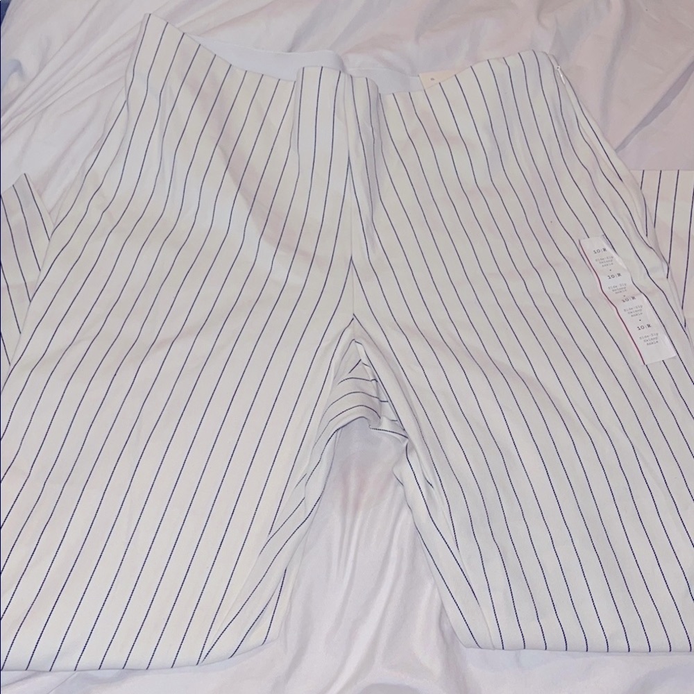 A new day skinny ankle high rise Striped White and Black Pants 10 New